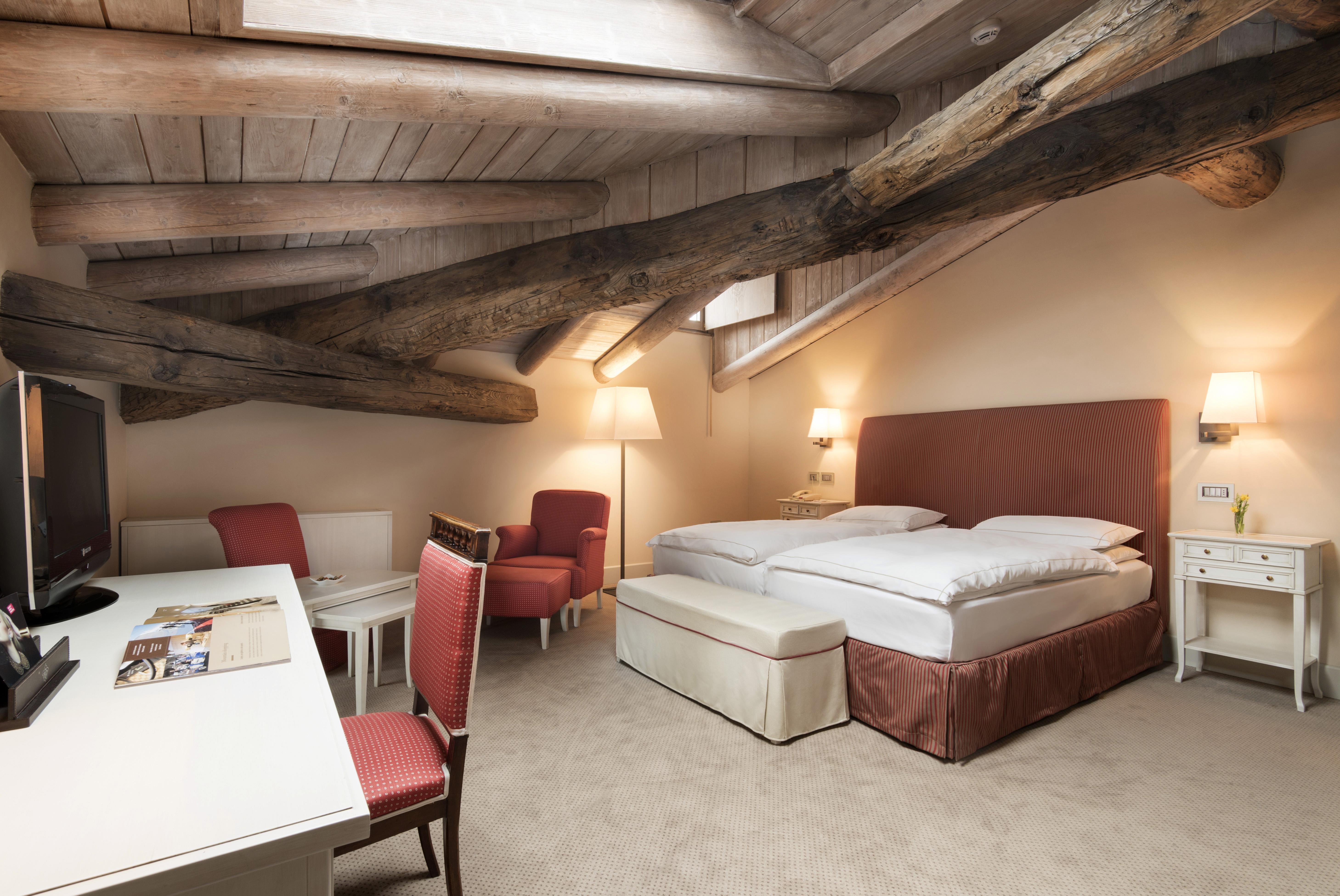 Grand Hotel Della Posta Sondrio Exterior foto